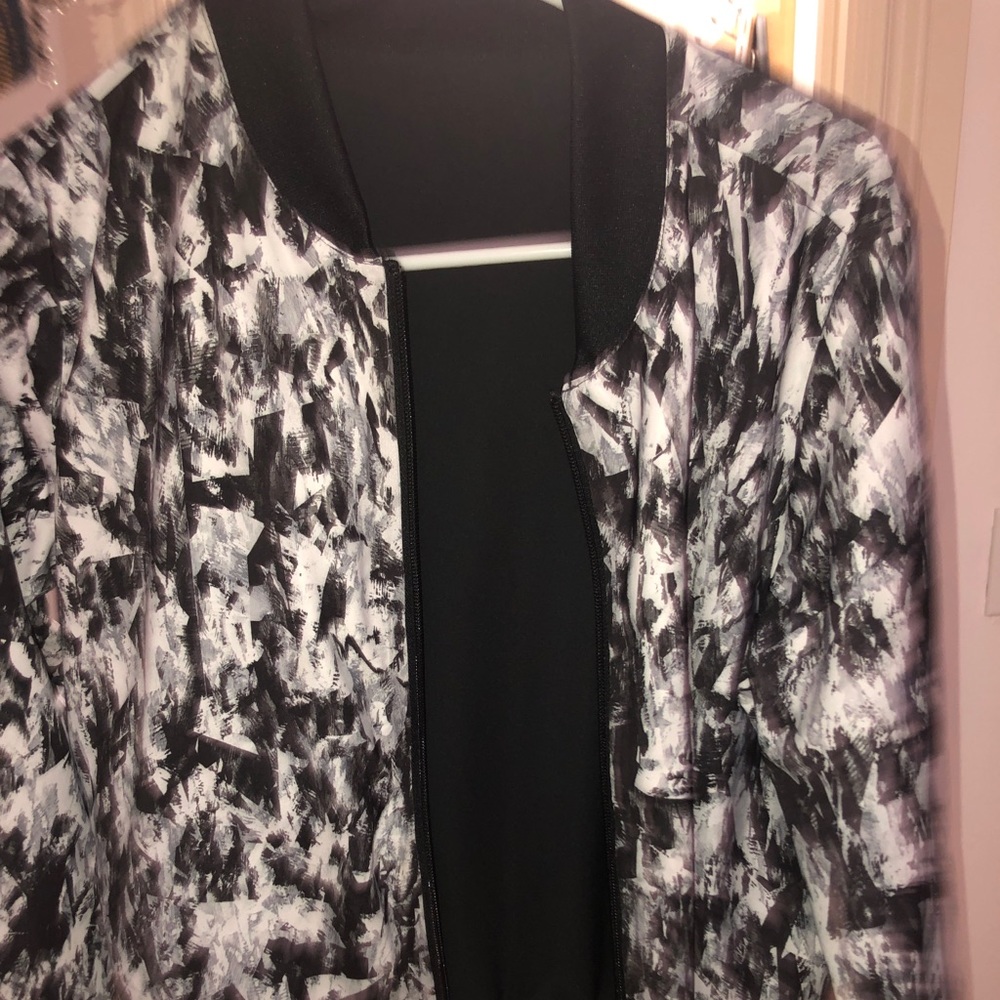 Nike Reversible Workout Jacket - image 2